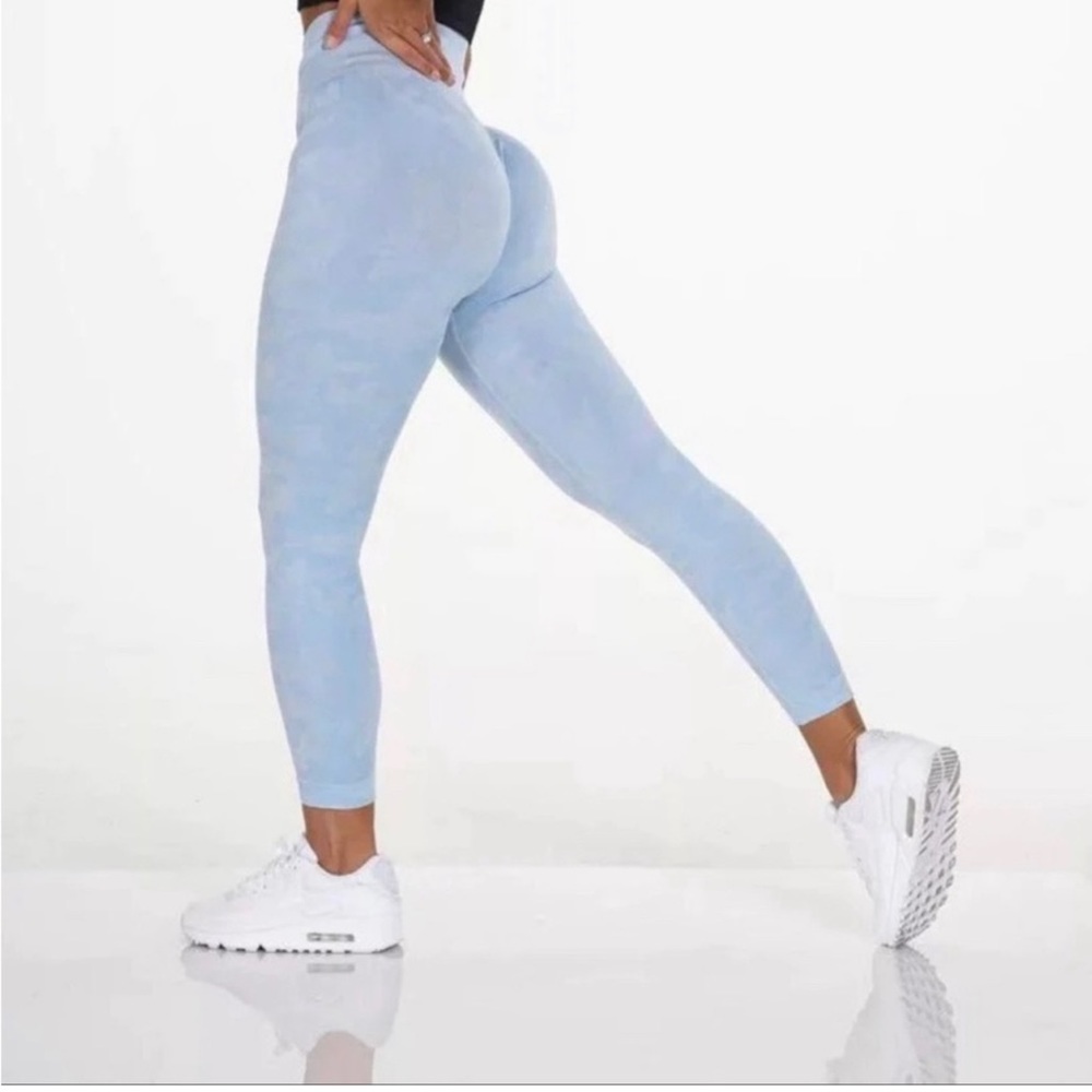 NVGTN Icy blue Camo leggings 🥰